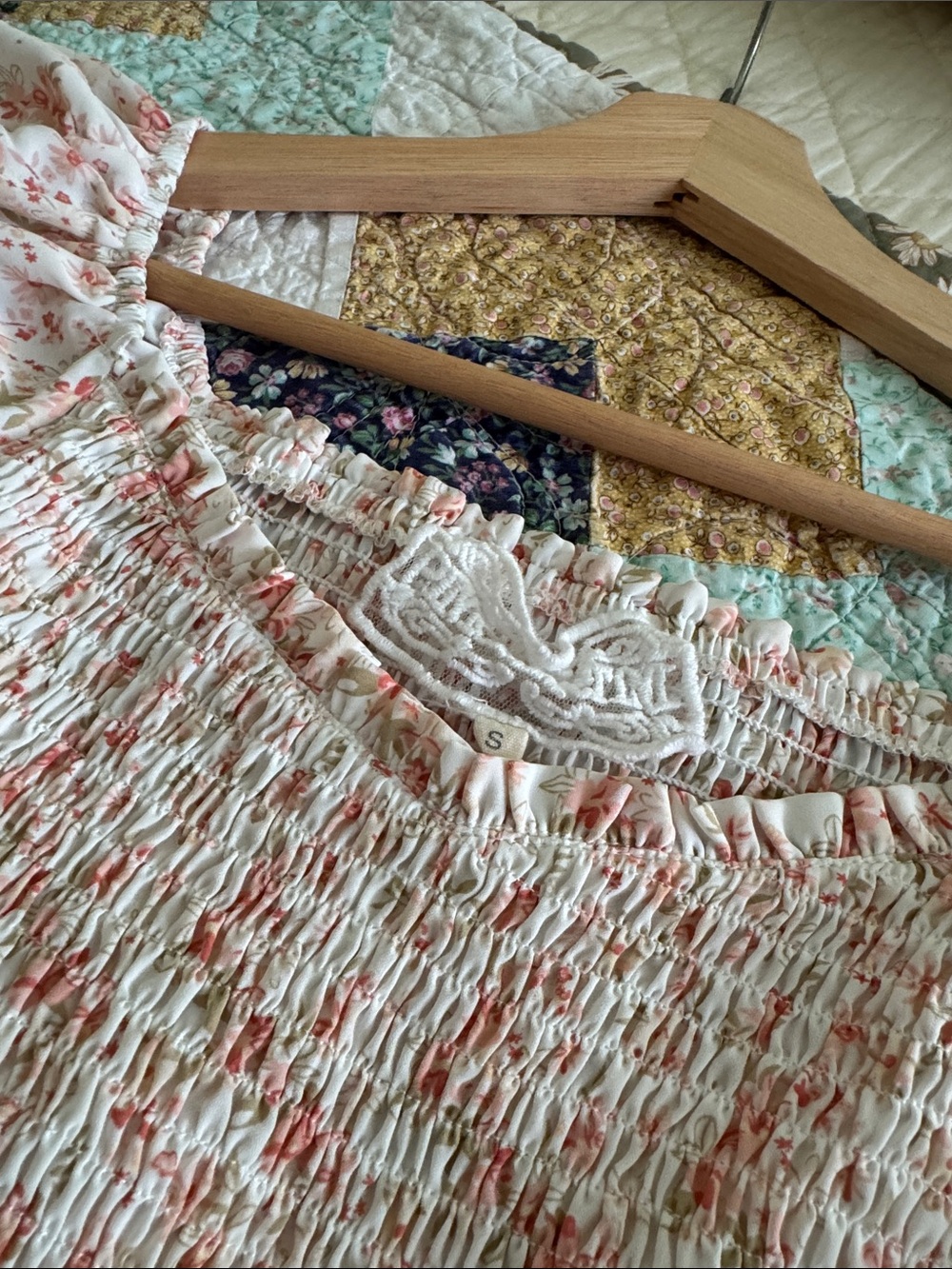 Pink Ruched Floral Top - Picture 8 of 8
